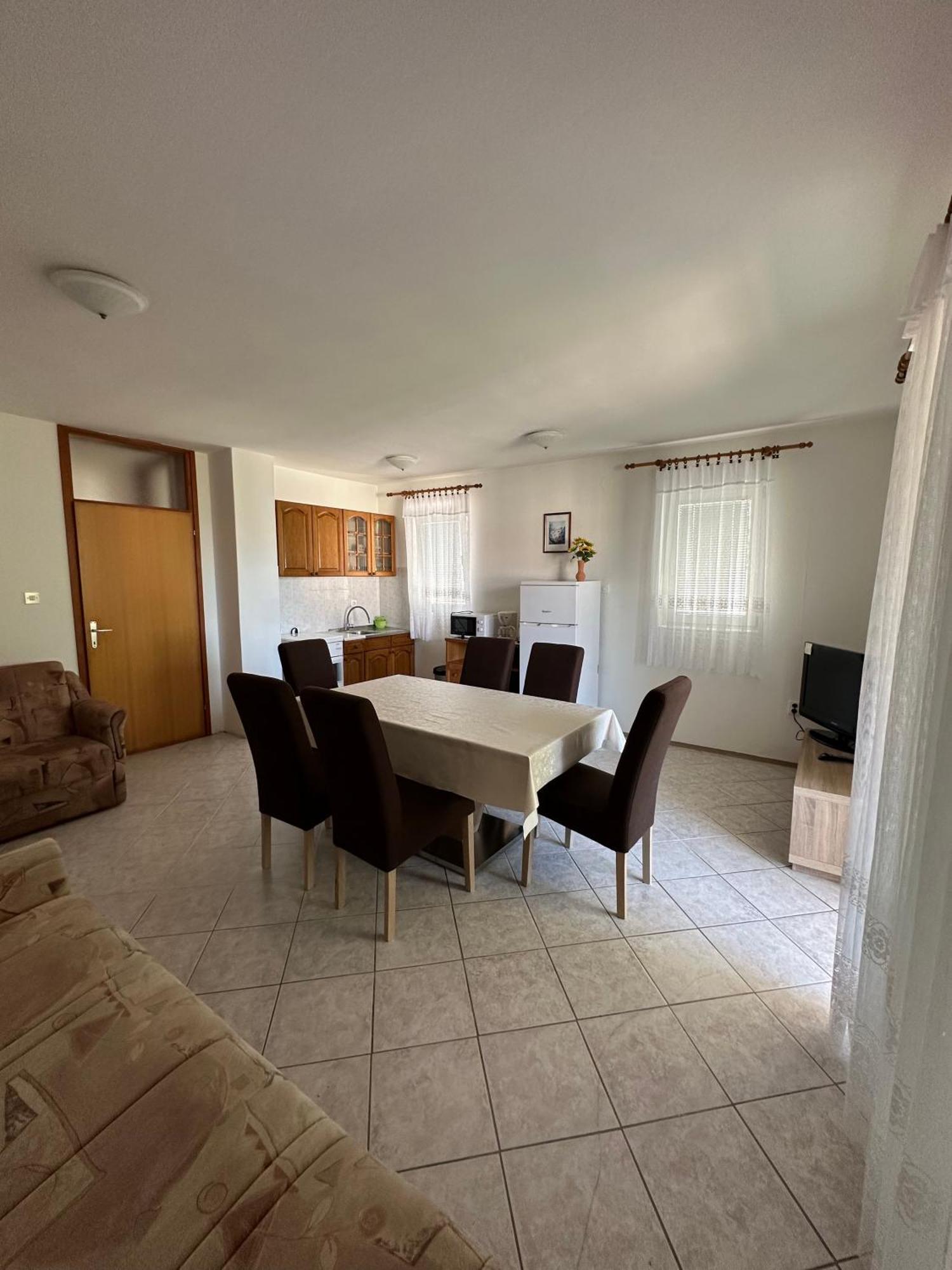 Apartmani Ana Malinska Ngoại thất bức ảnh